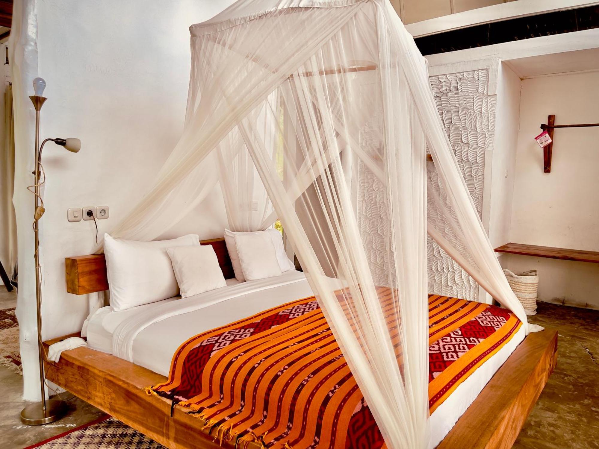 Manulalu Jungle Hotel Bajawa Kültér fotó