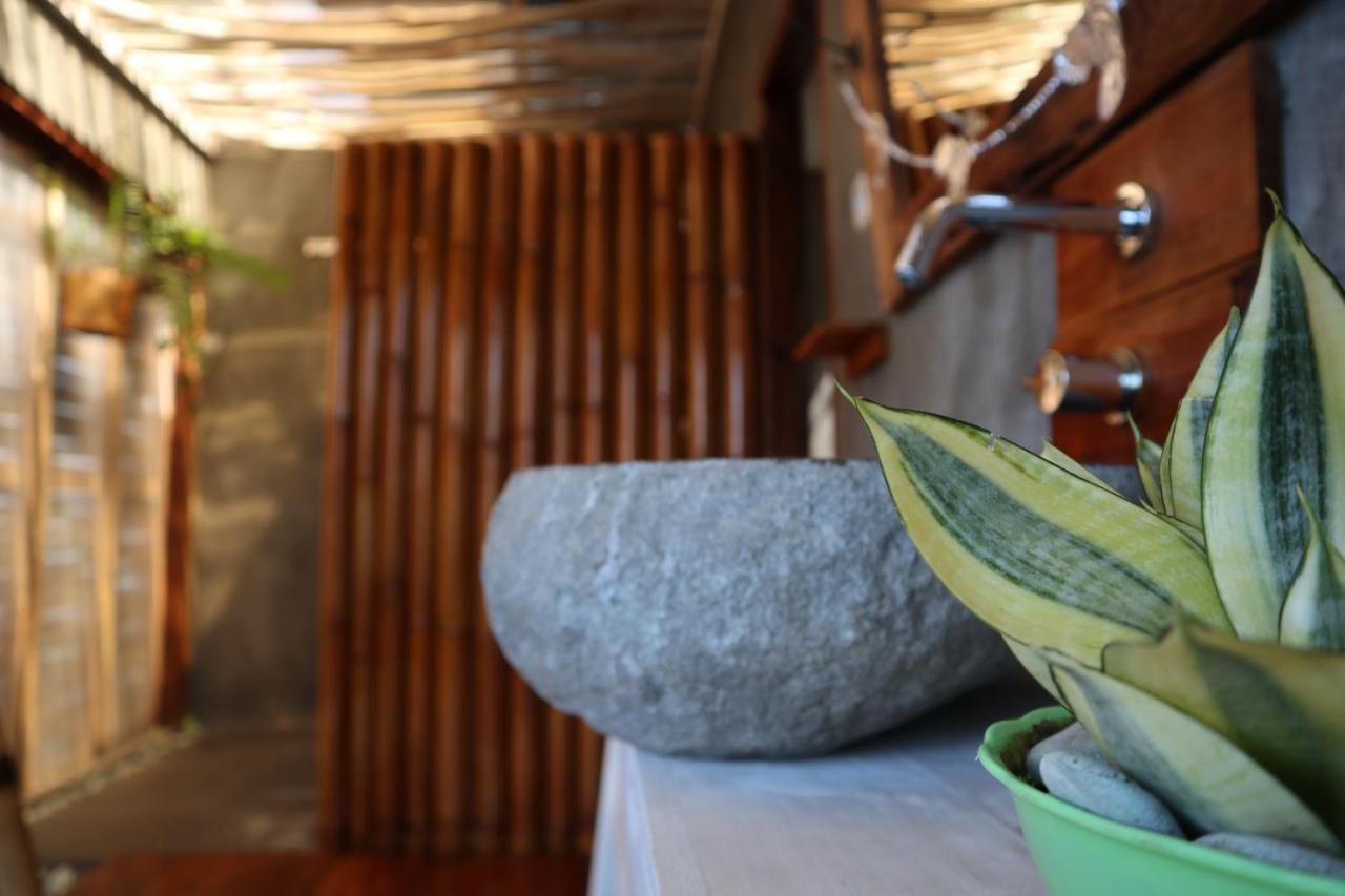 Manulalu Jungle Hotel Bajawa Kültér fotó