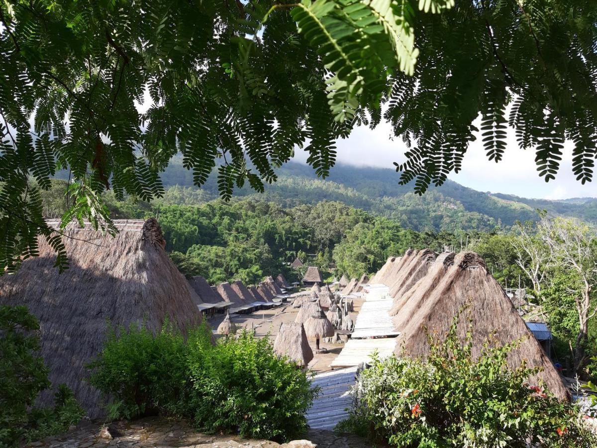 Manulalu Jungle Hotel Bajawa Kültér fotó